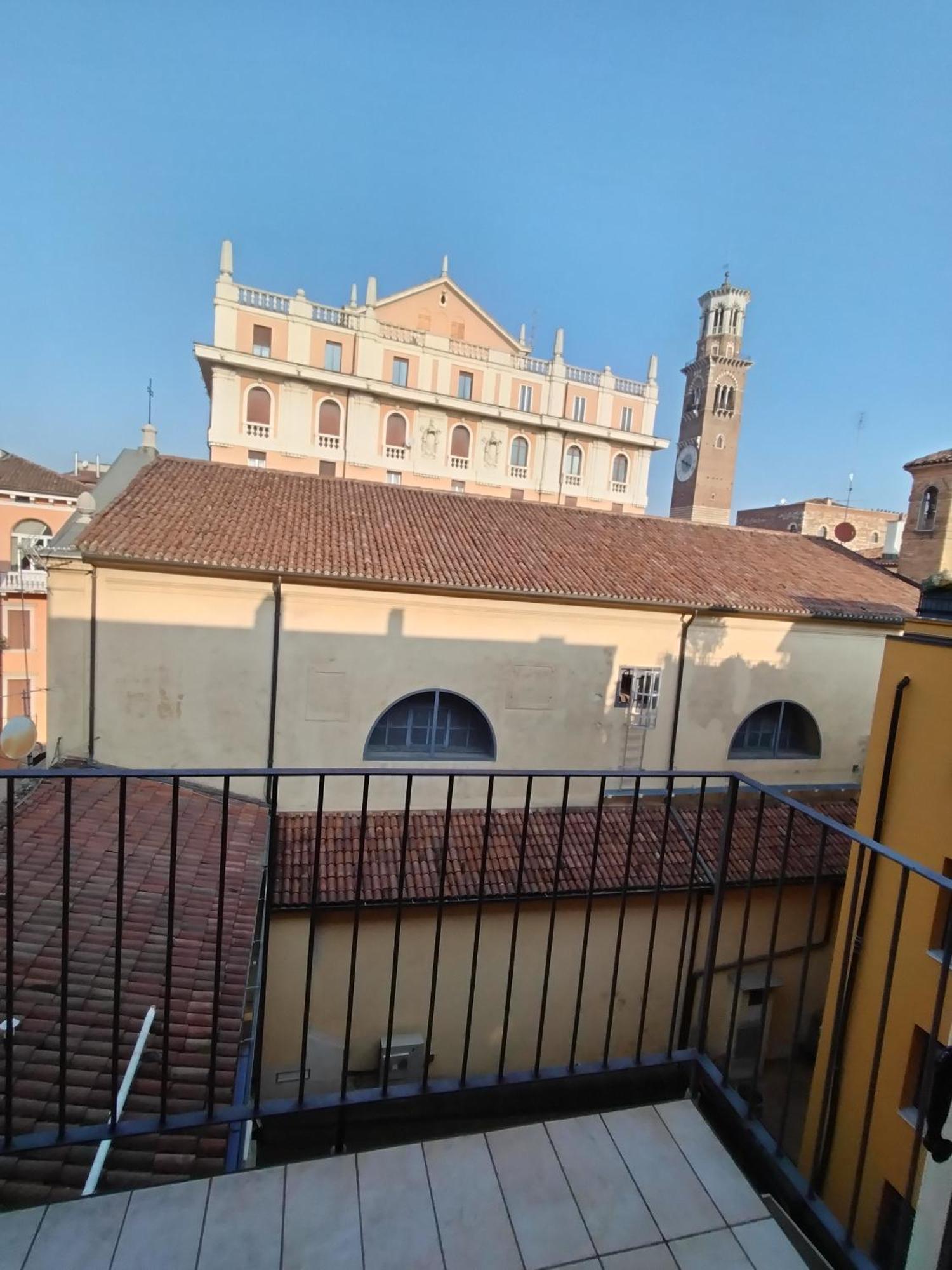 Residenza Della Samaritana Hotel Verona Exterior photo
